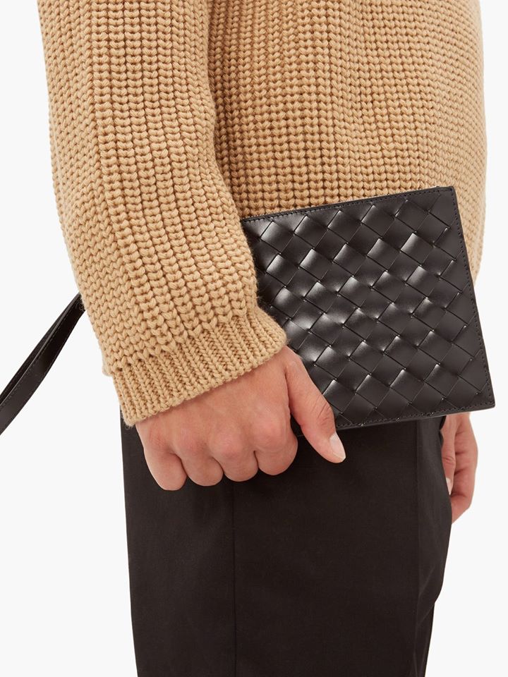 Ví Cầm Tay Bottega Veneta Intrecciato Small Leather Pouch - Centimet.vn