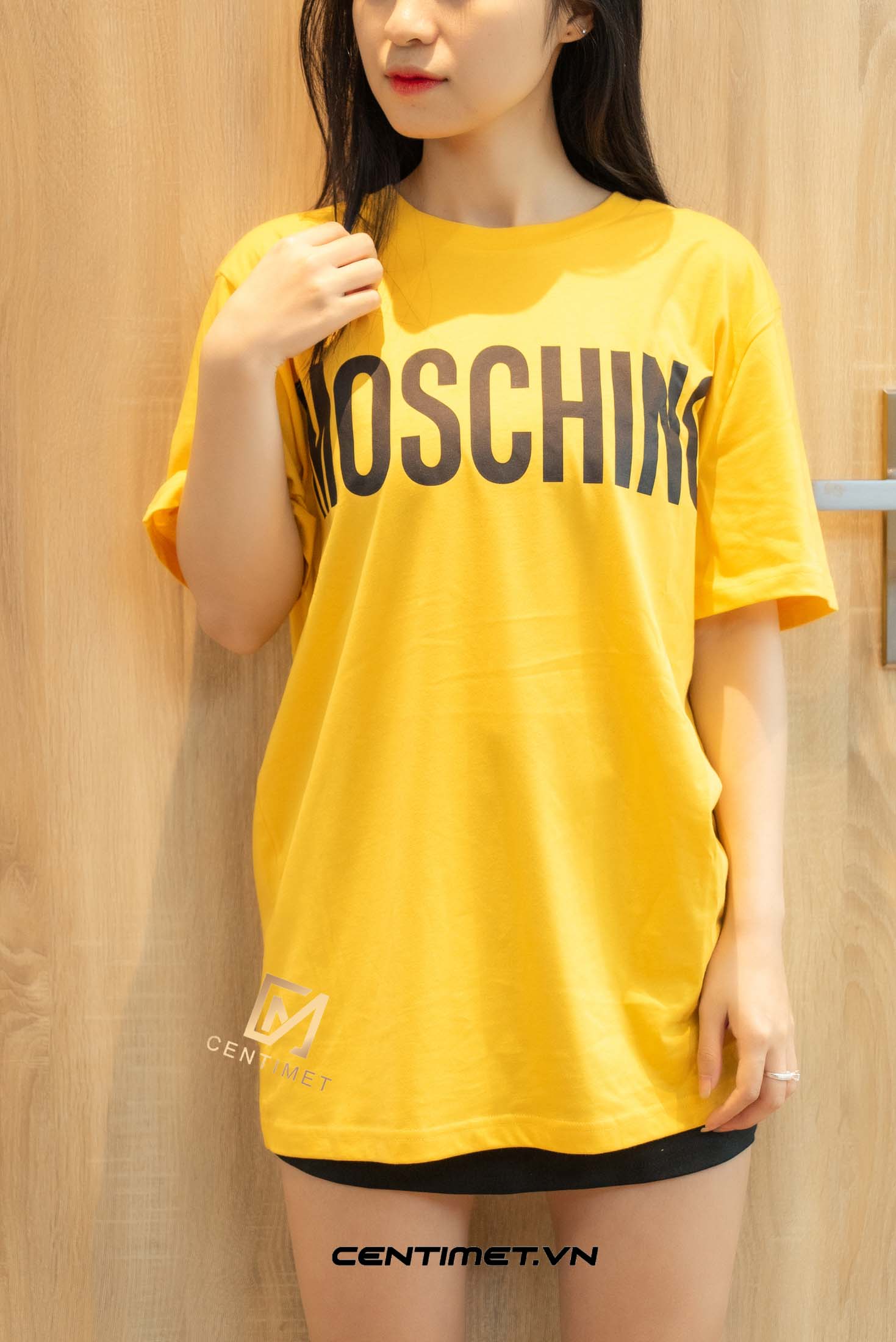 moschino-logo-t-shirt_16222328_31948487_2048