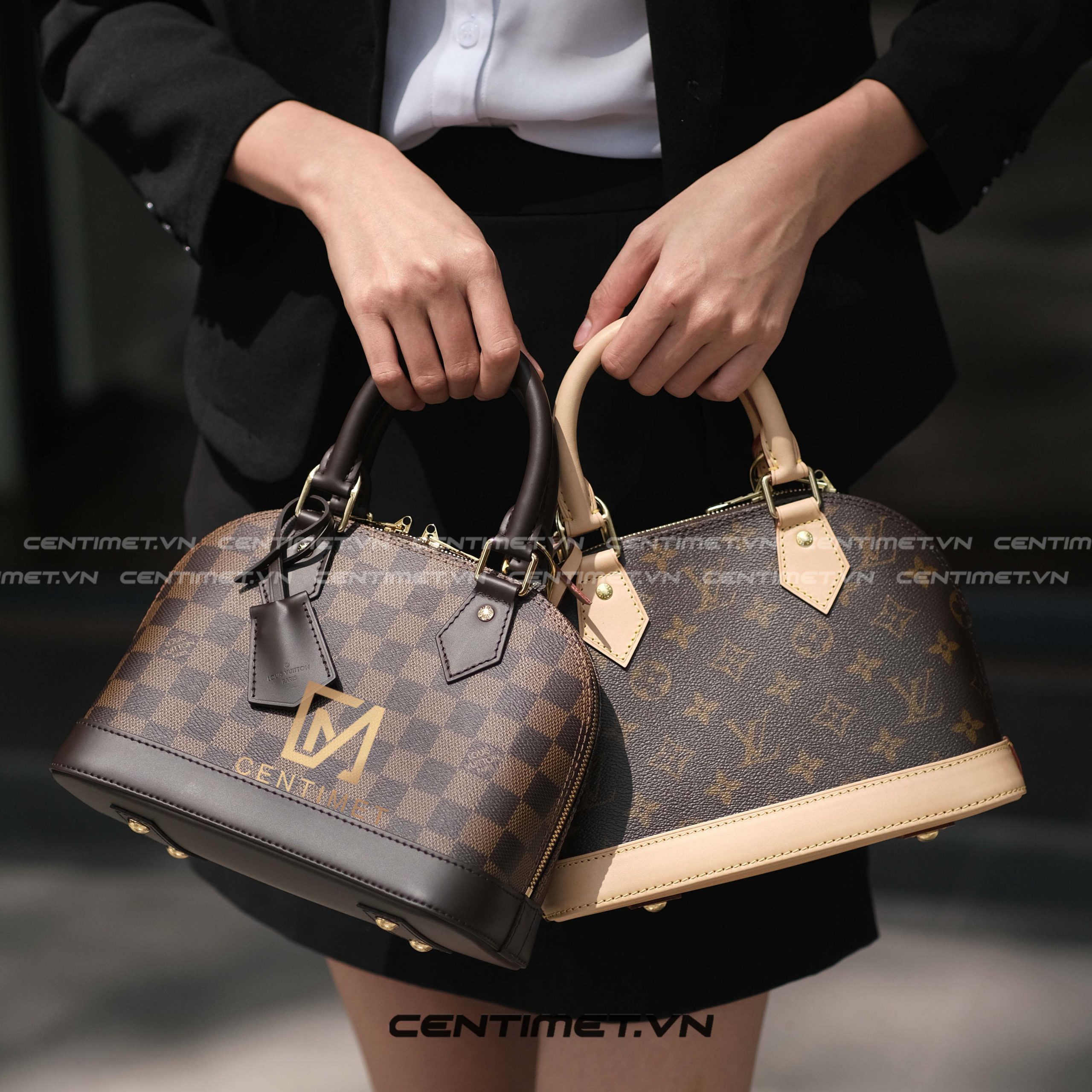 Chanel  Louis Vuitton  Sale n2308  Lot n386  Artcurial