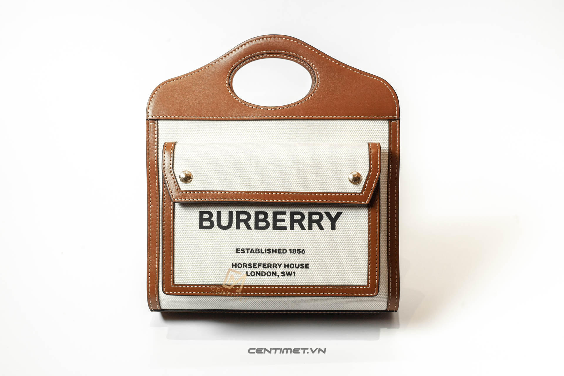 Actualizar 74+ imagen burberry mini pouch