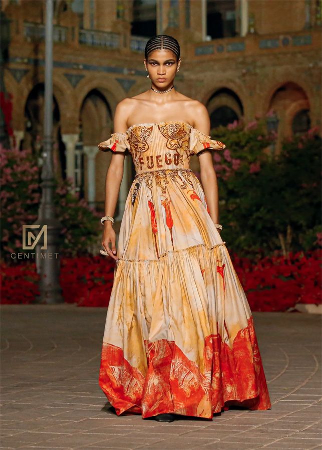 Dior Cruise 2024 tôn vinh di sản để đời của họa sỹ lỗi lạc Frida Kahlo   Thời trang  Vietnam VietnamPlus